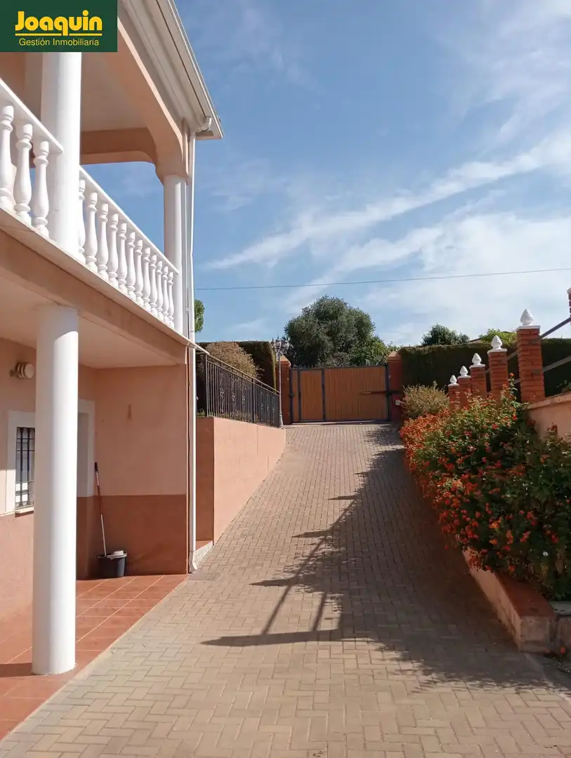 Chalet con piscina en venta en Periurbano Este - Campiña, imagen 2