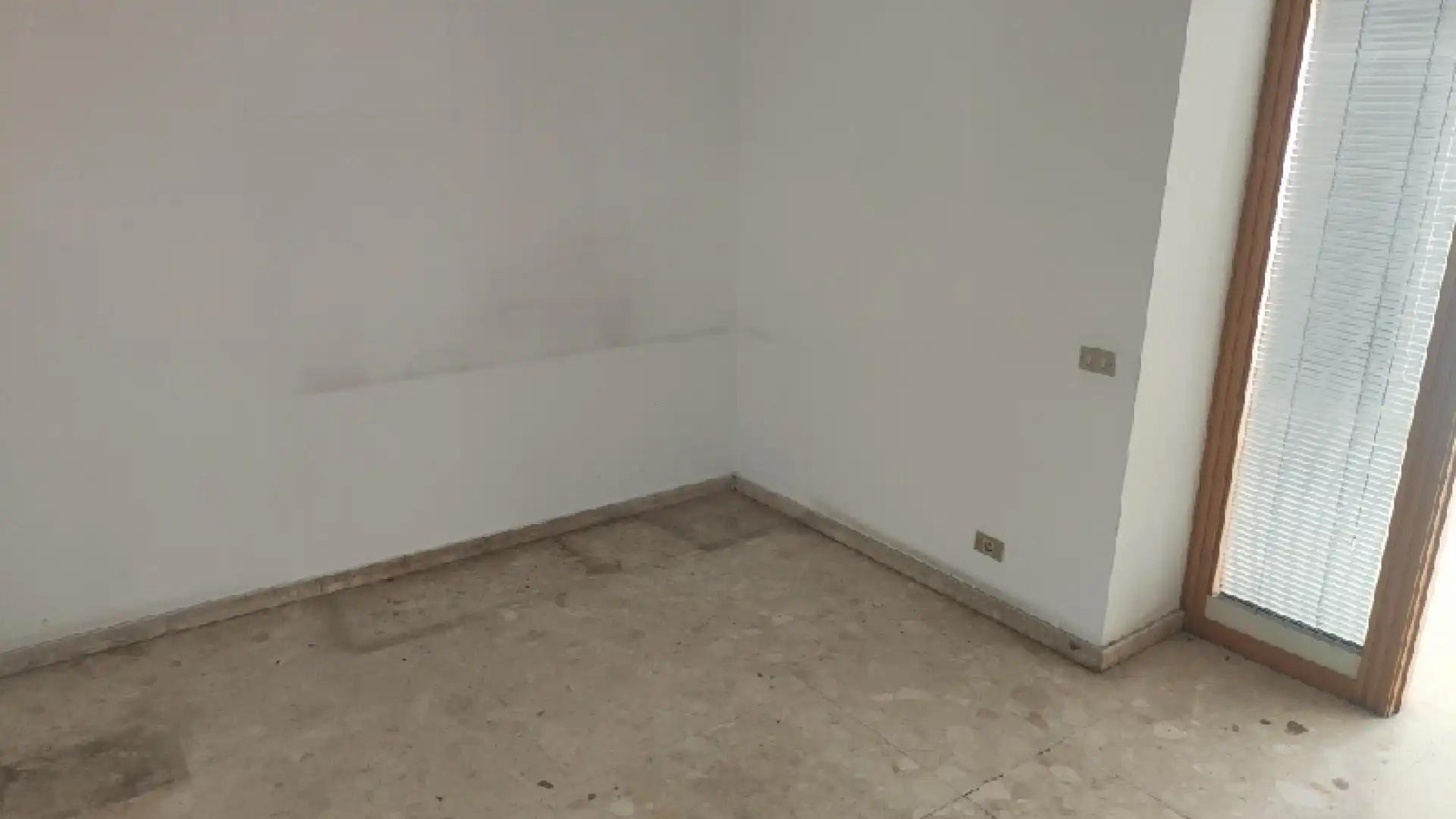 Commercial properties for rent in Aller