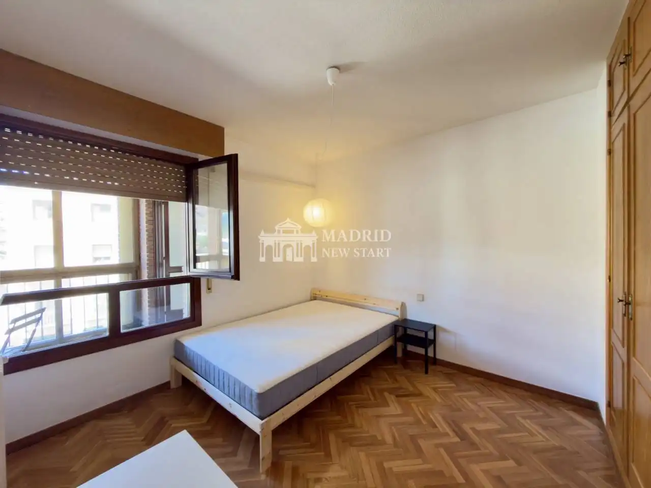 Habitación de Piso de alquiler en Segovia con Calefacción, Parquet y Terraza