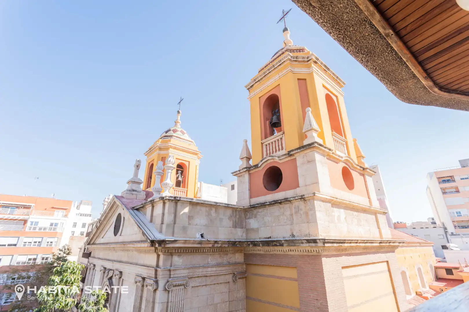 Exterior view of Flat for sale in Almería  with Air Conditioner, Heating and Oven