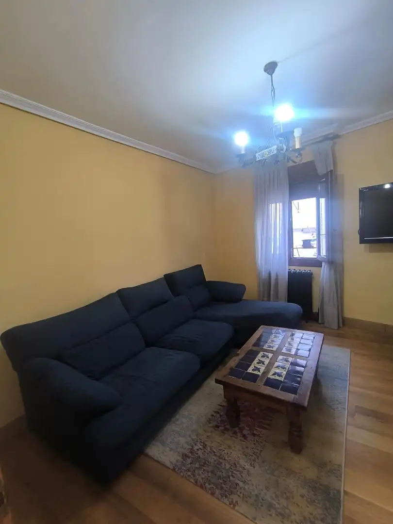 Sala de estar de Piso en venta en Portugalete con Calefacción, Trastero y Amueblado