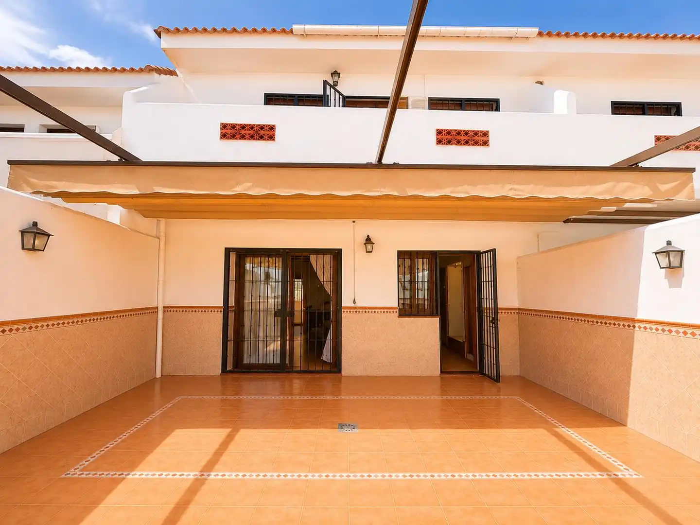 Terrassa de Casa adosada en venda en Benalmádena amb Aire condicionat i Terrassa