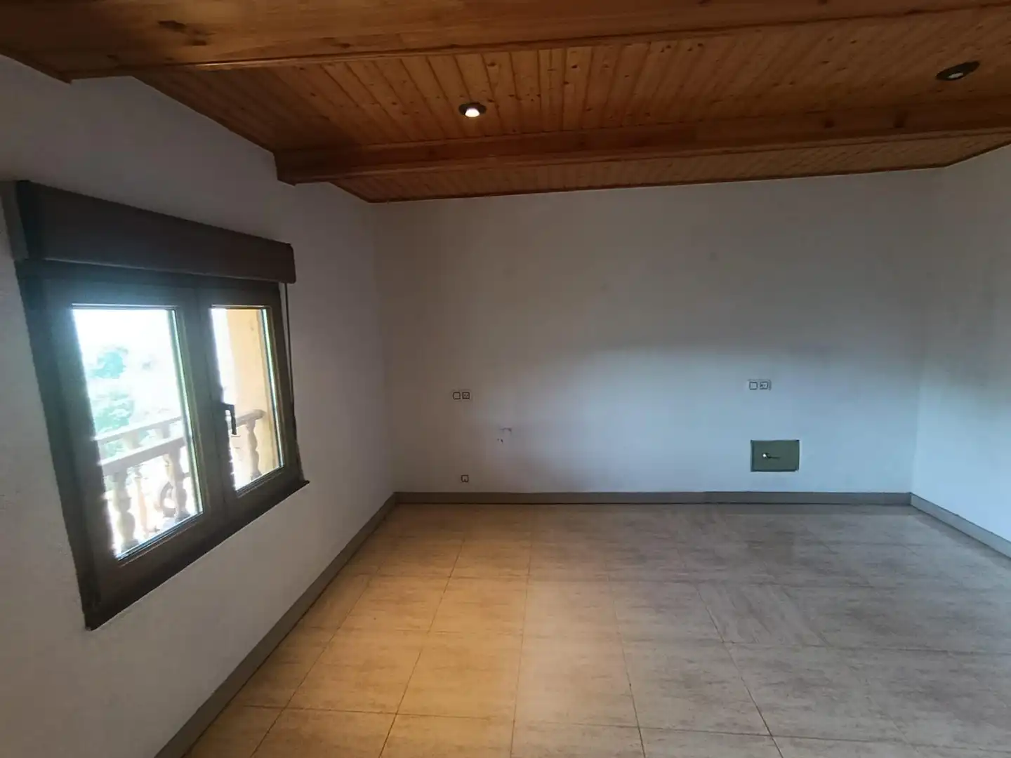 Country house zum Verkauf in San Martín del Rey Aurelio mit Balkon