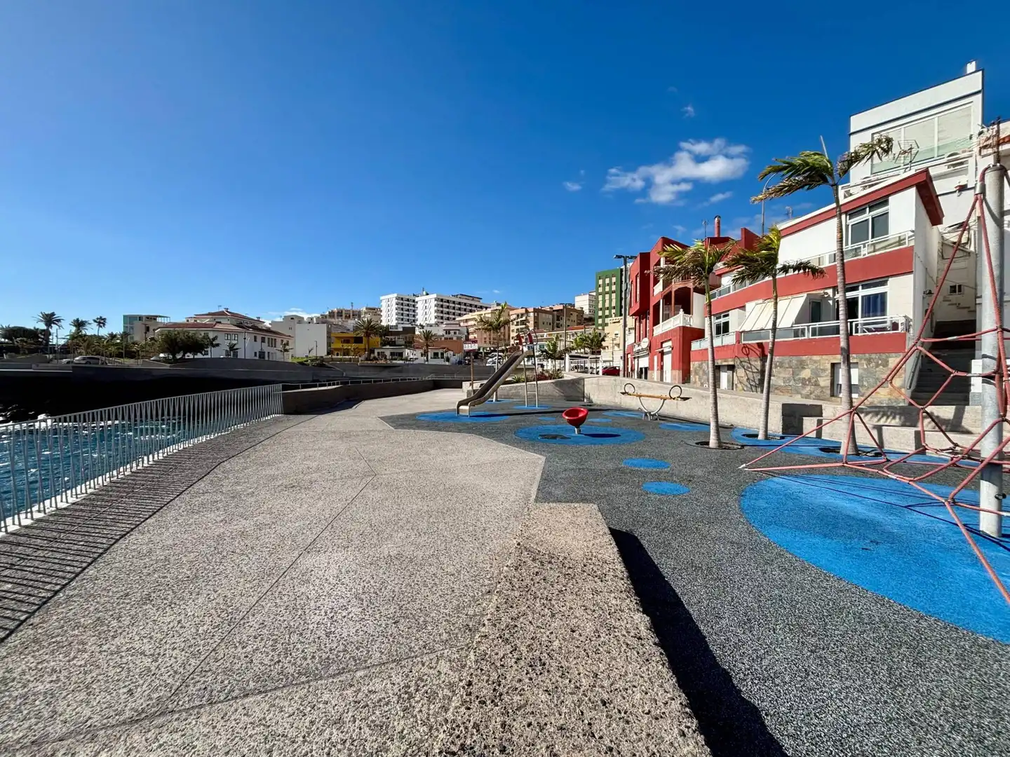 Exterior view of Flat for sale in Candelaria  with Terrace and Alarm