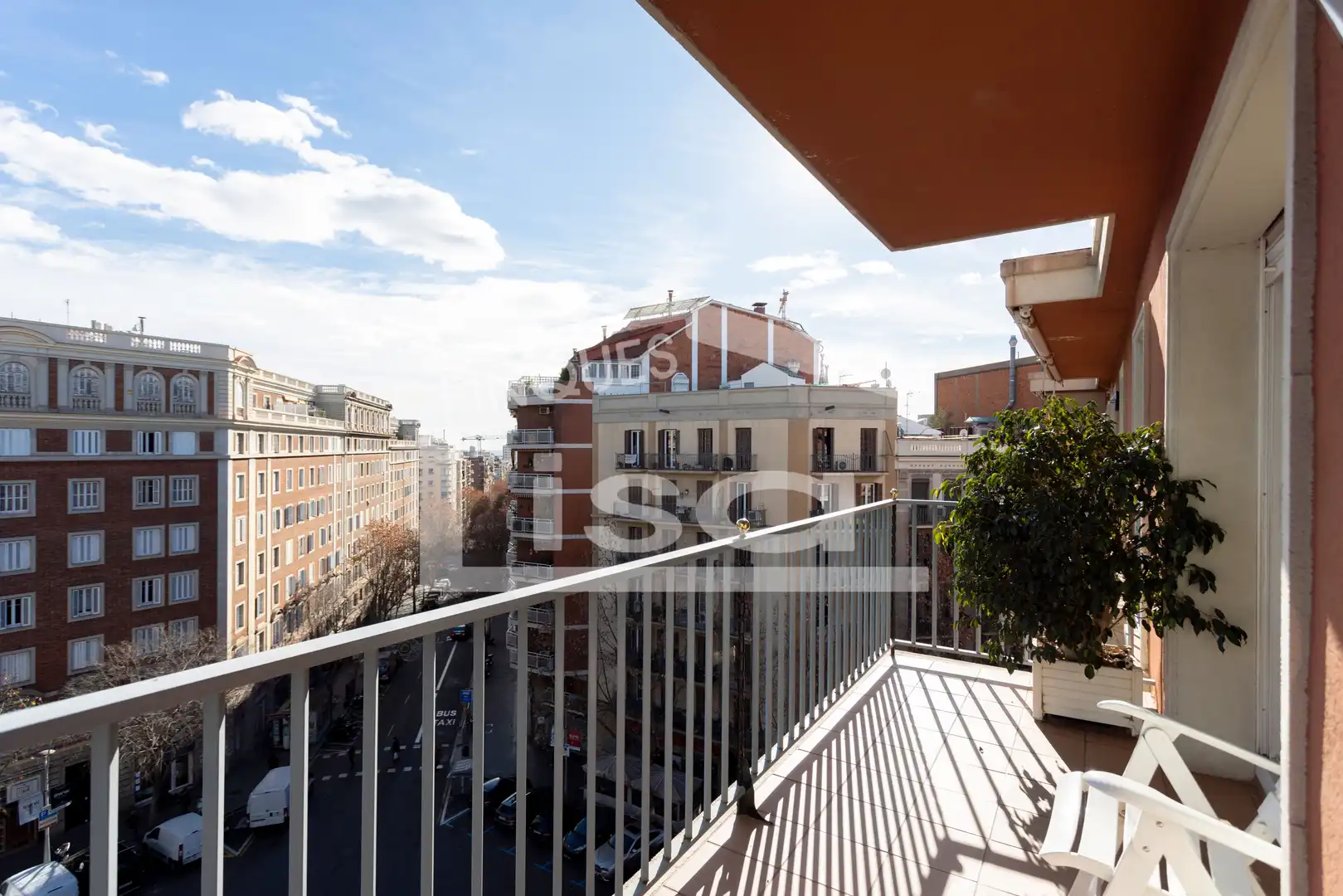 Vista exterior de Dúplex en venda en Barcelona amb Aire condicionat, Jardí privat i Terrassa