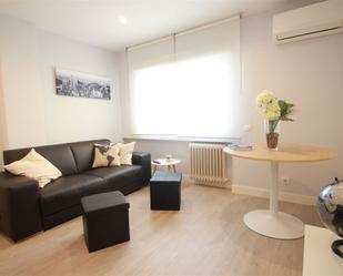 Bedroom of Flat to rent in  Madrid Capital  with Air Conditioner, Heating and Furnished