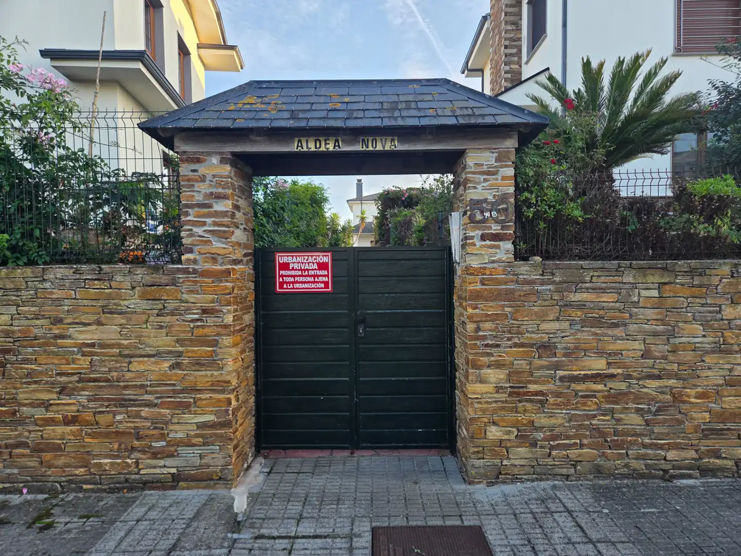 Casa adosada en venta en Avenida Casiano Moreno, 50, Barreiros