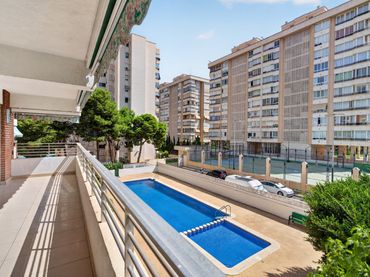 Flat with balcony for sale in Avenida San Sebastián, 8
