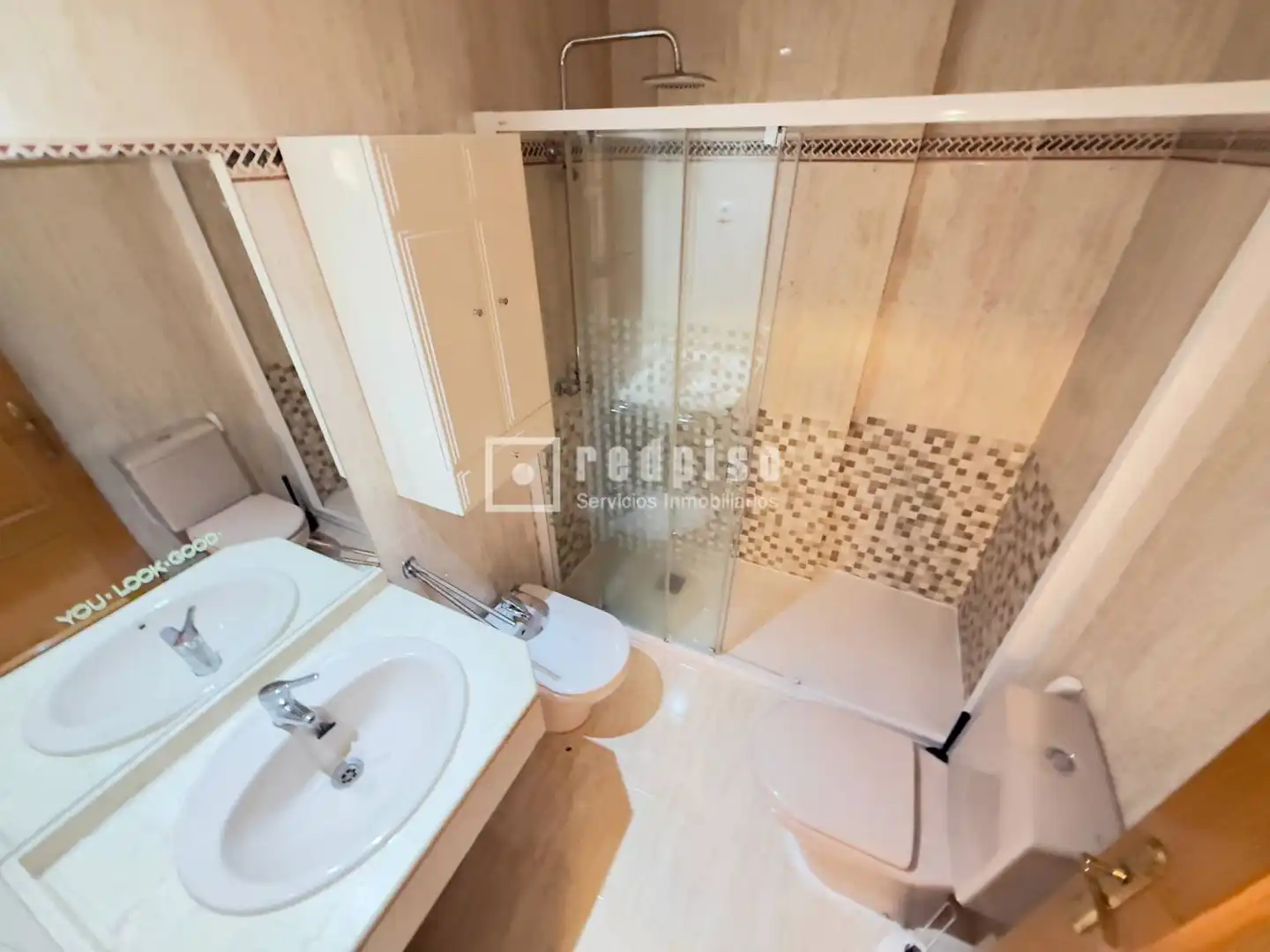 Bathroom of Flat for sale in Madrid  with Air Conditioner, Heating and Parquet flooring