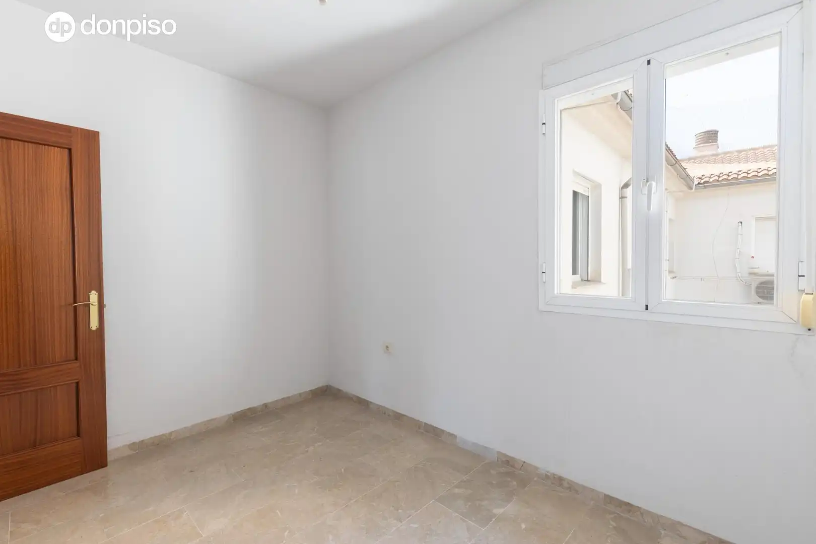 Piso con ascensor en venta en Avenida de Sierra Nevada 90, imagen 24
