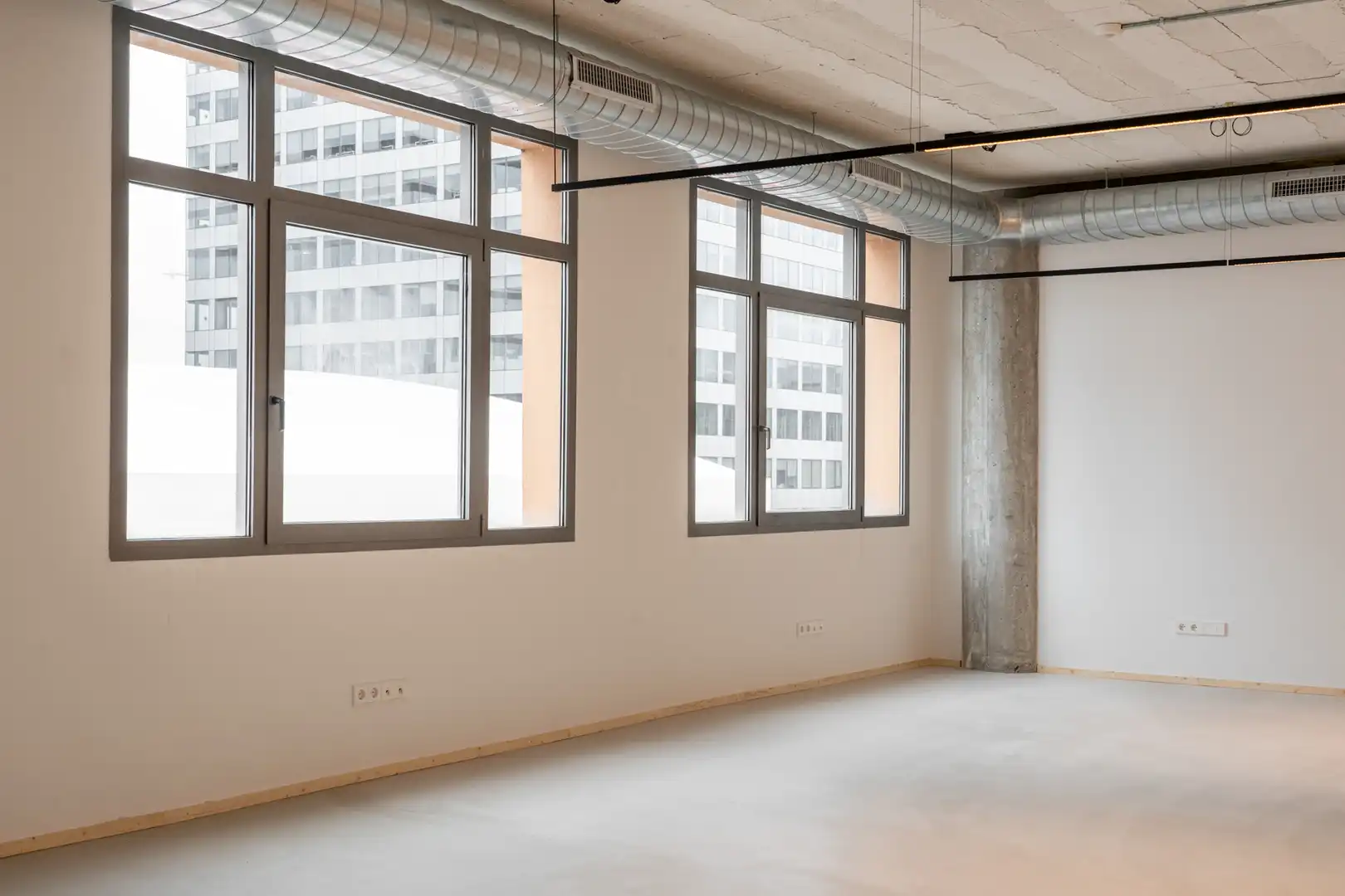 Außenansicht von Büro zur Miete in Sants - Montjuïc