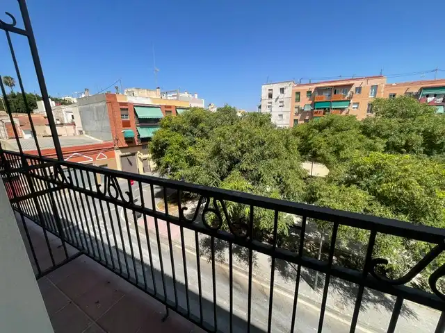 Vista exterior de Pis en venda en Alicante / Alacant amb Aire condicionat, Calefacció i Moblat