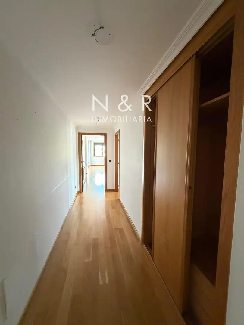Flat for rent in Santiago de Compostela   with Heating