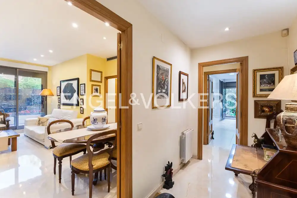 Vista exterior de Piso en venta en Valencia con Aire acondicionado, Calefacción y Jardín privado