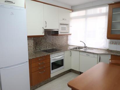 Cuina de Pis de lloguer en A Coruña Capital  amb Calefacció i Parquet