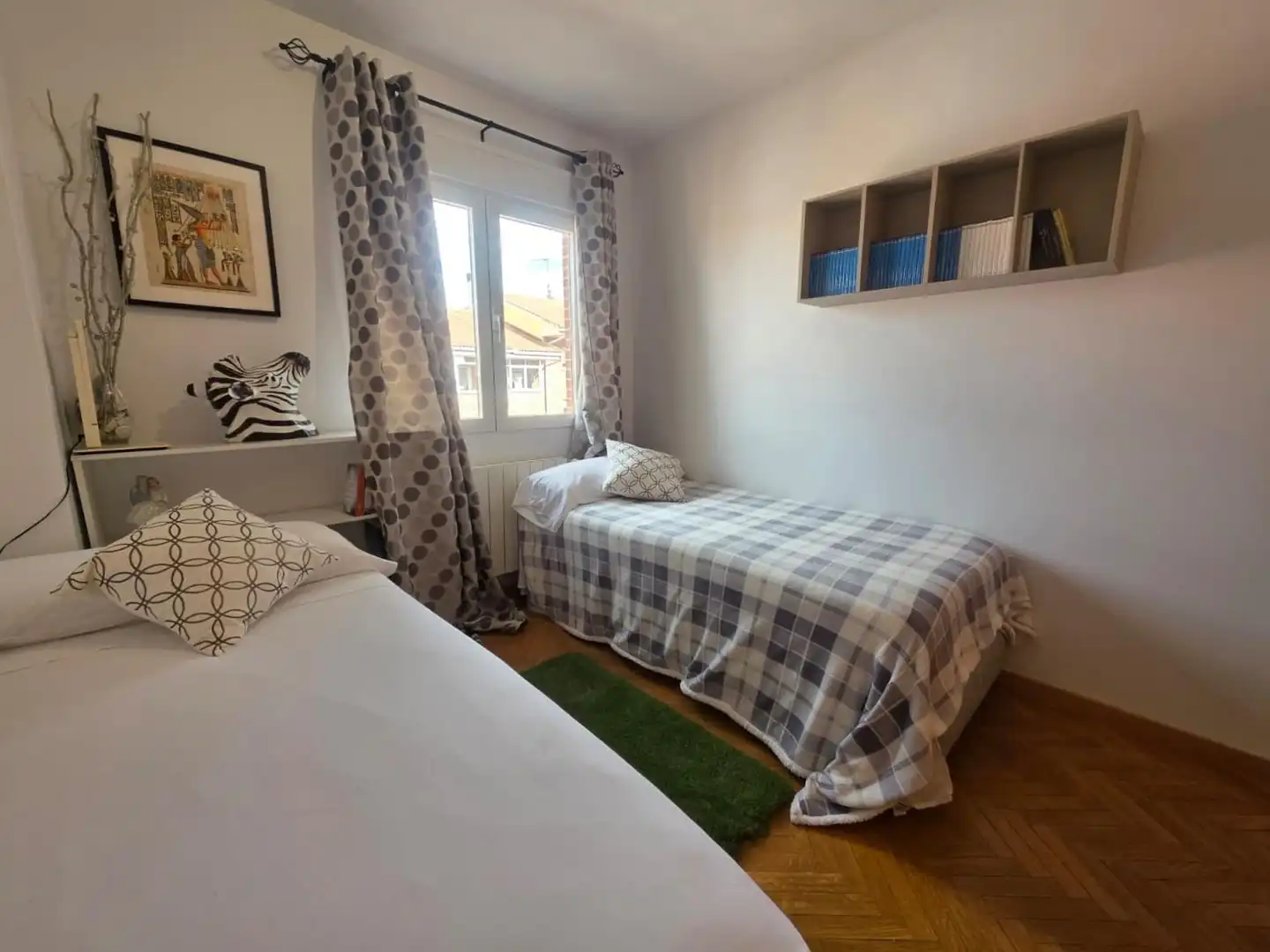 Schlafzimmer von Wohnung zur Miete in Ávila mit Heizung, Parkett und Terrasse