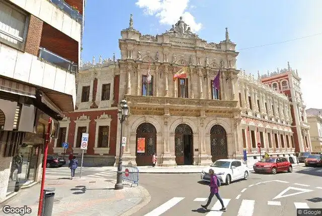 Vista exterior de Piso en venta en Palencia