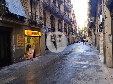 Local comercial en venta en Ciutat Vella