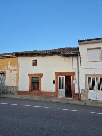 Casa adosada en Venta en Villademor de la Vega