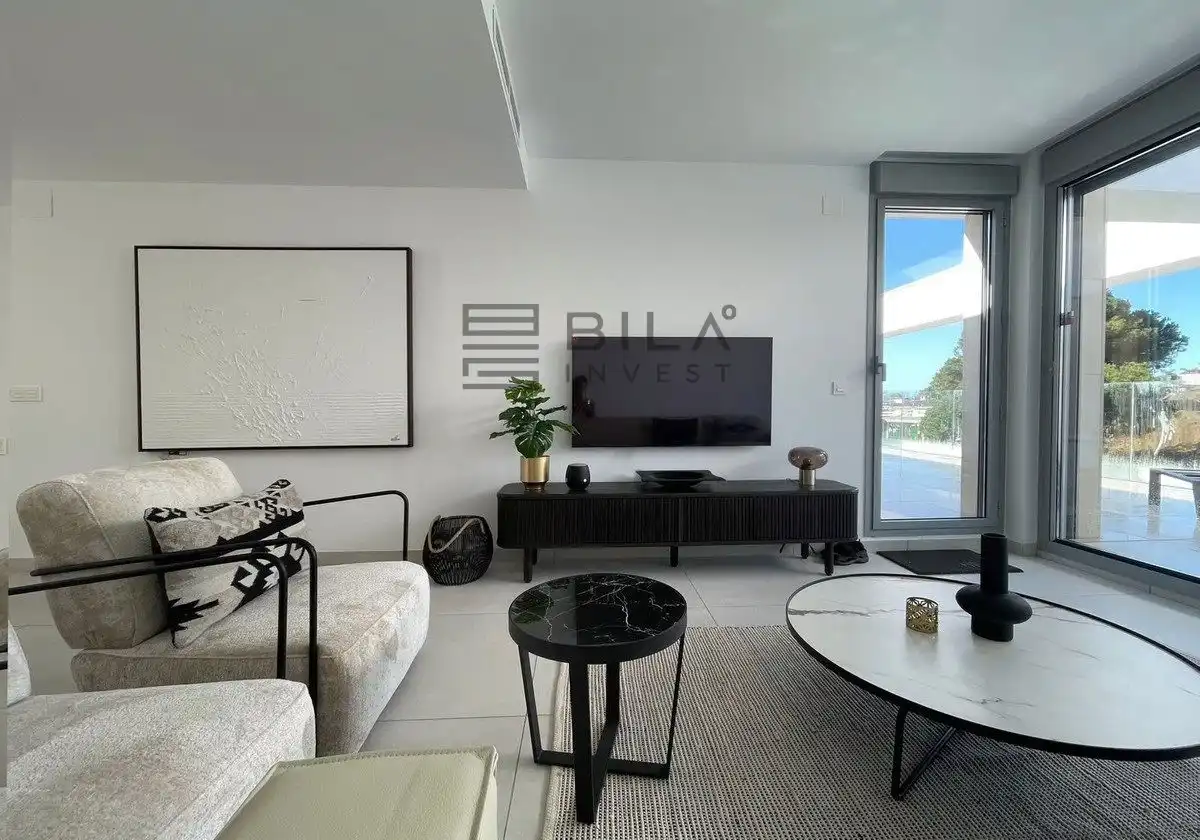 Sala d'estar de Àtic en venda en Marbella amb Aire condicionat, Terrassa i Traster