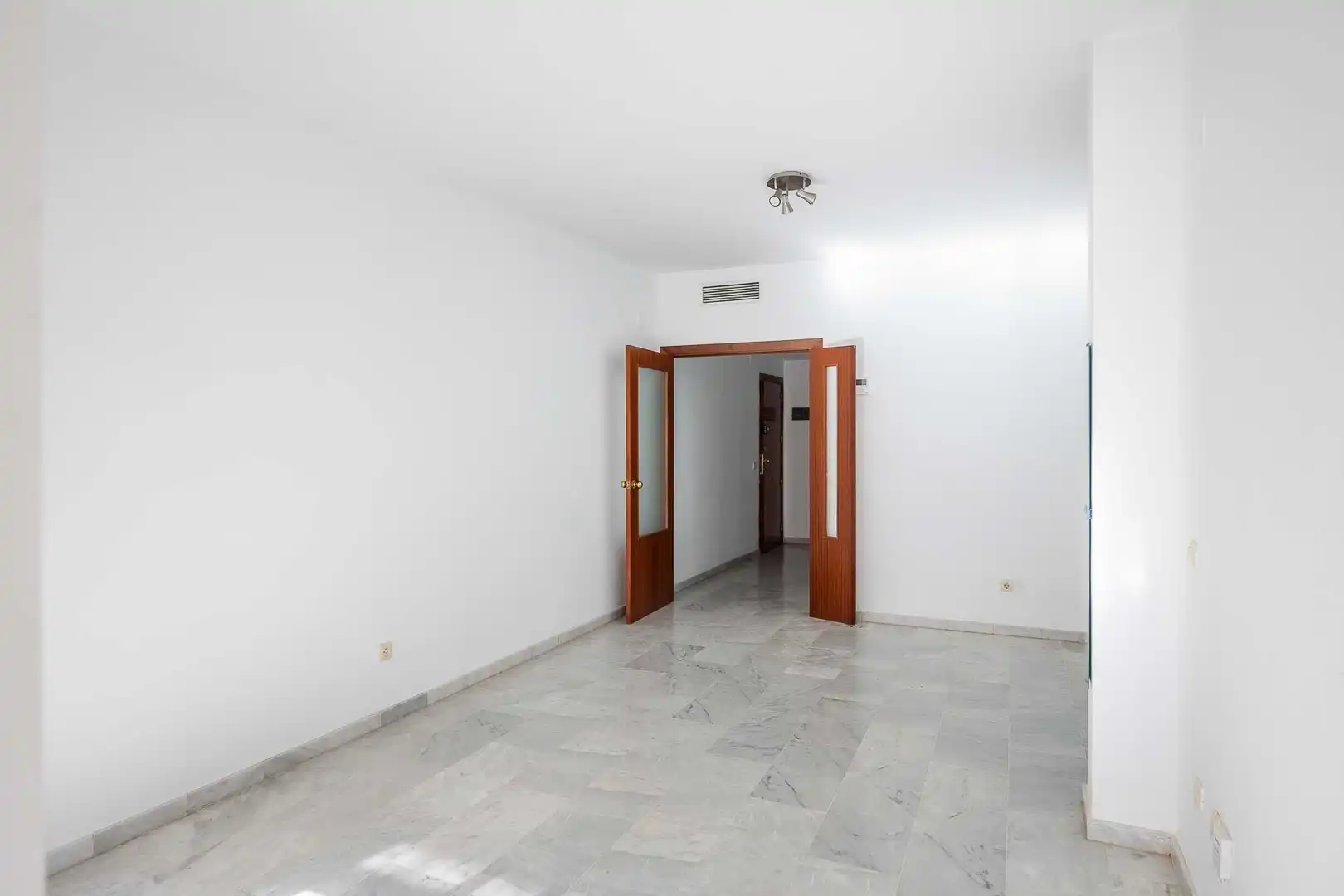 Piso en venta en Alcalá de Guadaira con Aire acondicionado, Terraza y Balcón