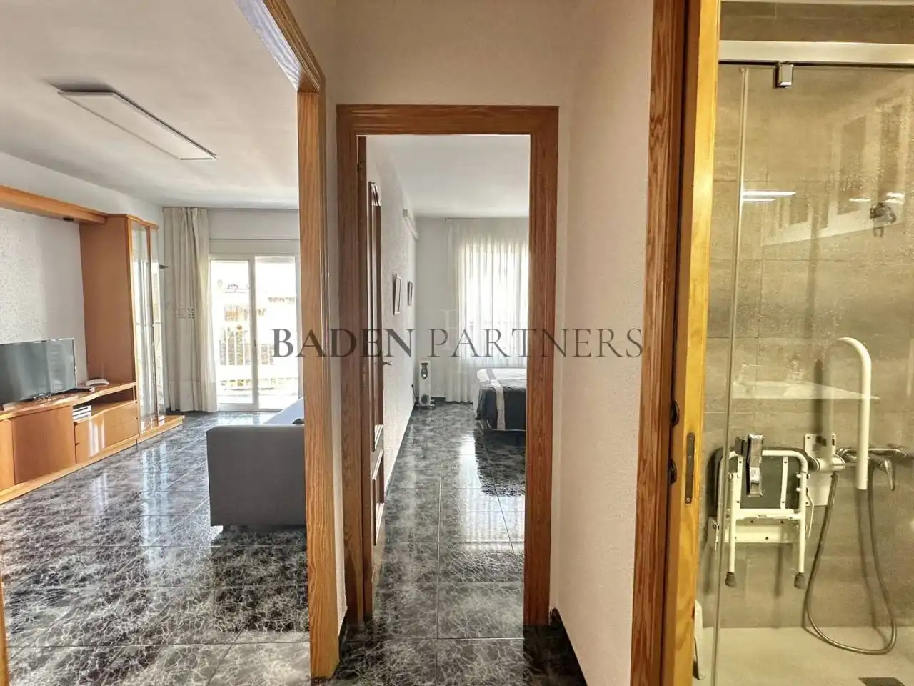 Habitación de Piso de alquiler en Vinaròs con Aire acondicionado, Terraza y Amueblado