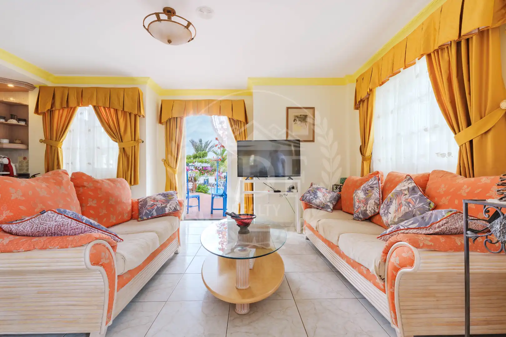 Sala de estar de Casa o chalet en venta en Granadilla de Abona con Aire acondicionado, Calefacción y Jardín privado
