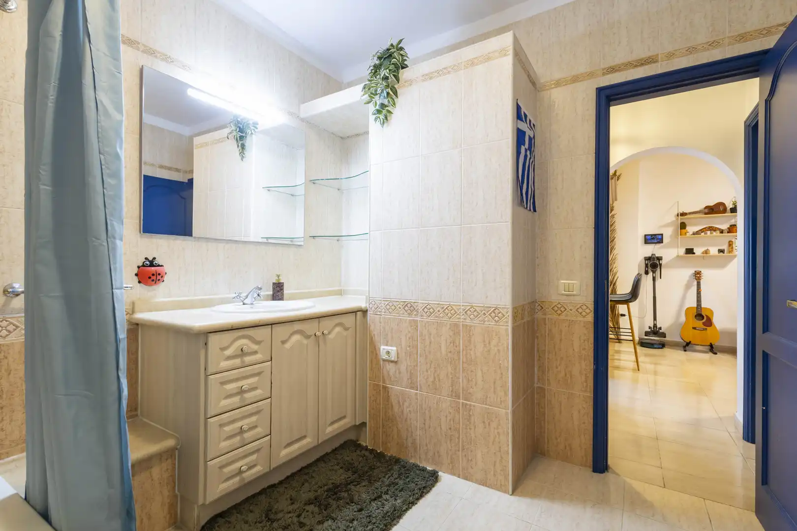 Baño de Piso en venta en La Orotava con Calefacción y Amueblado