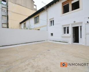 Vista exterior de Casa o xalet en venda en Laredo amb Calefacció i Terrassa