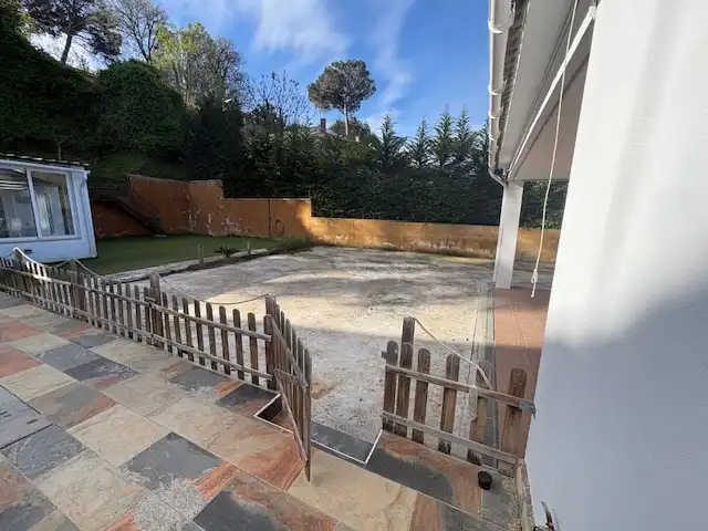 Casa amb piscina en venda a Carrer Comajuliana, imagen 20