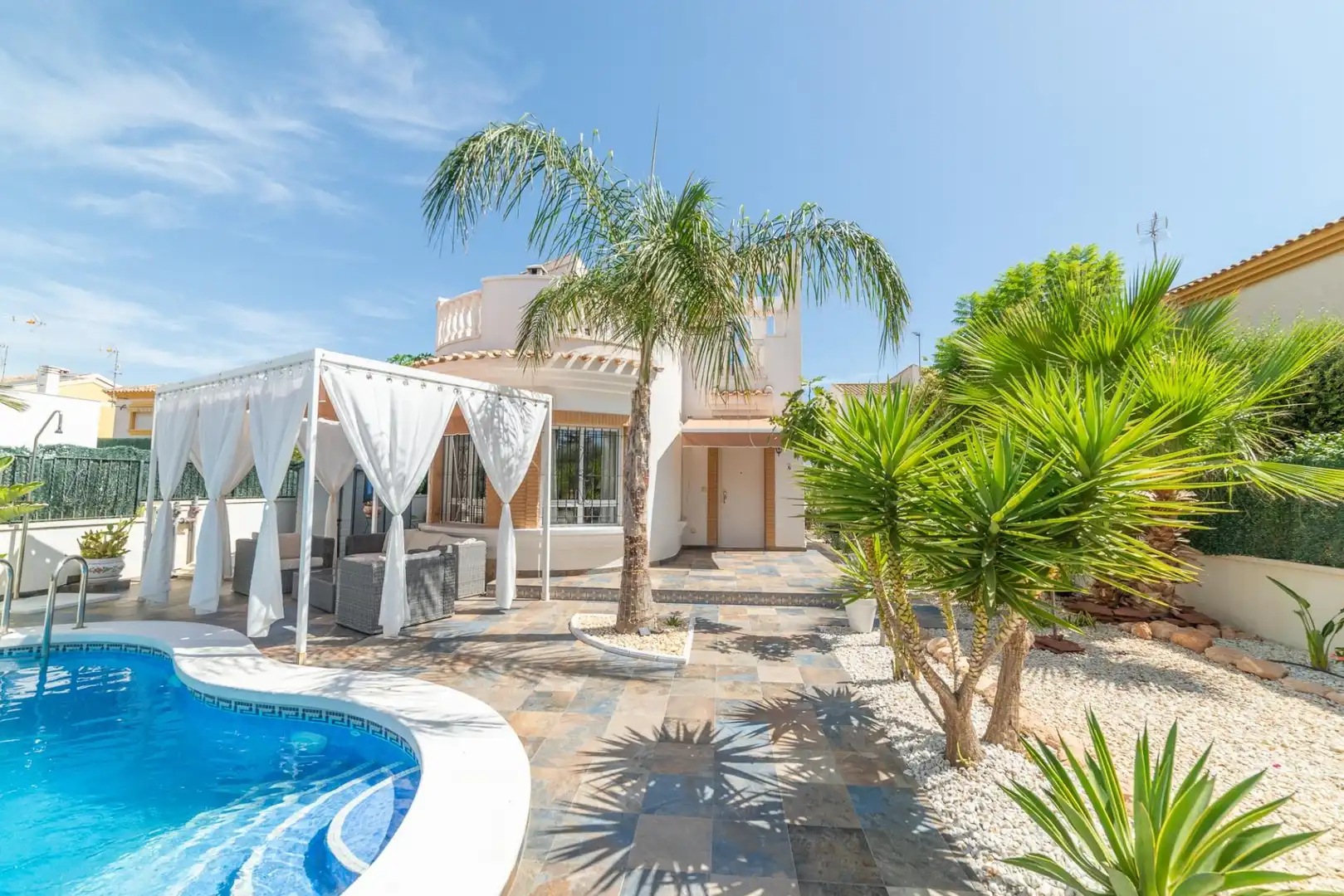 Villa con terrazza in vendita a Santiago de la Ribera