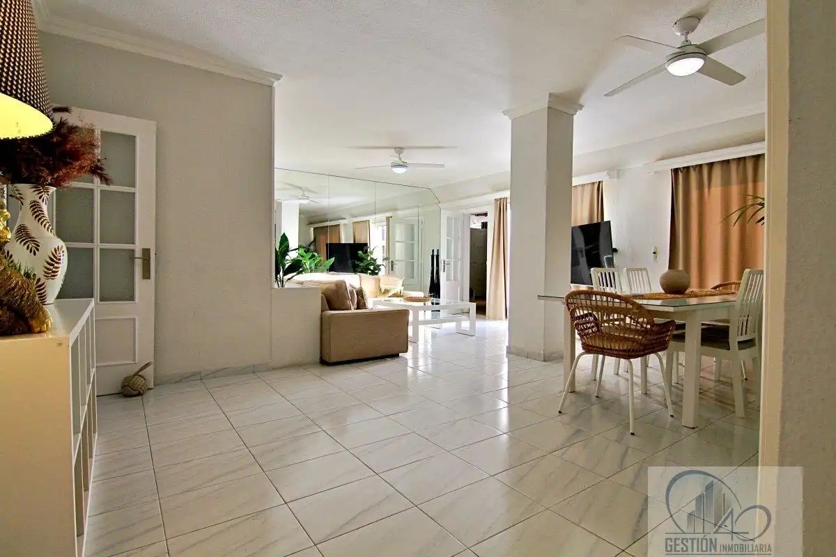 Sala de estar de Ático en venta en Santa Cruz de Tenerife con Trastero, Amueblado y Alarma