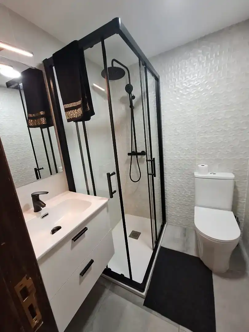 Badezimmer von Wohnung zur Miete in Alcorcón mit Balkon