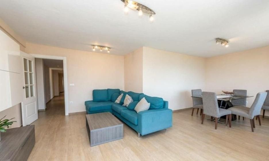 Sala de estar de Piso de alquiler en Lorca con Aire acondicionado, Jardín privado y Parquet
