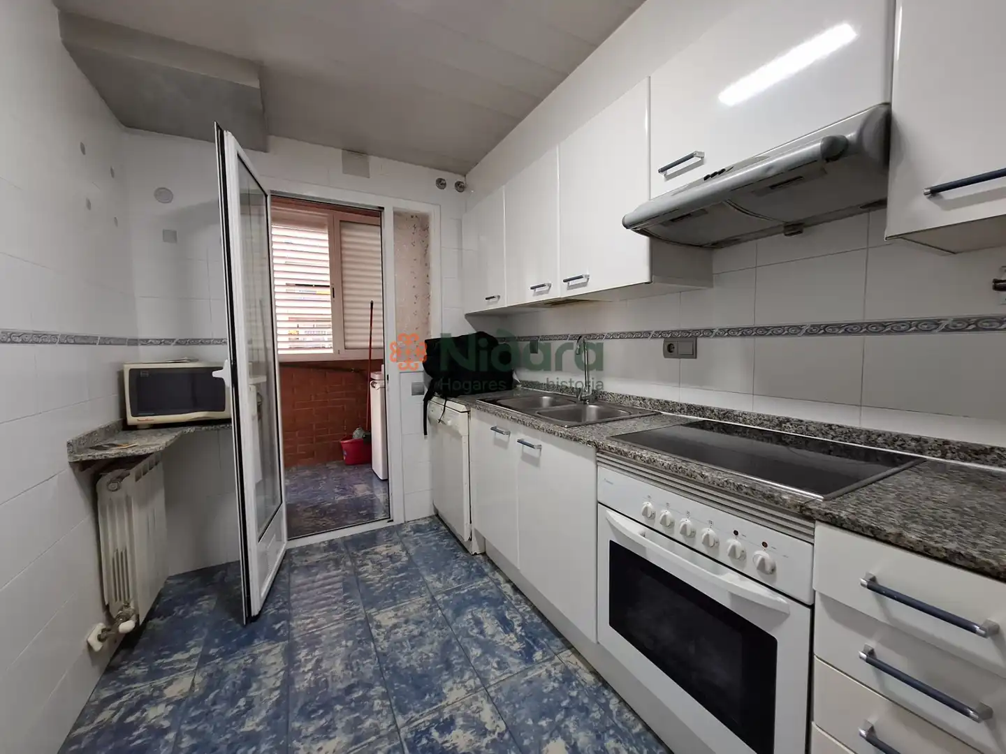Kitchen of Flat for sale in Mollet del Vallès  with Air Conditioner, Heating and Parquet flooring