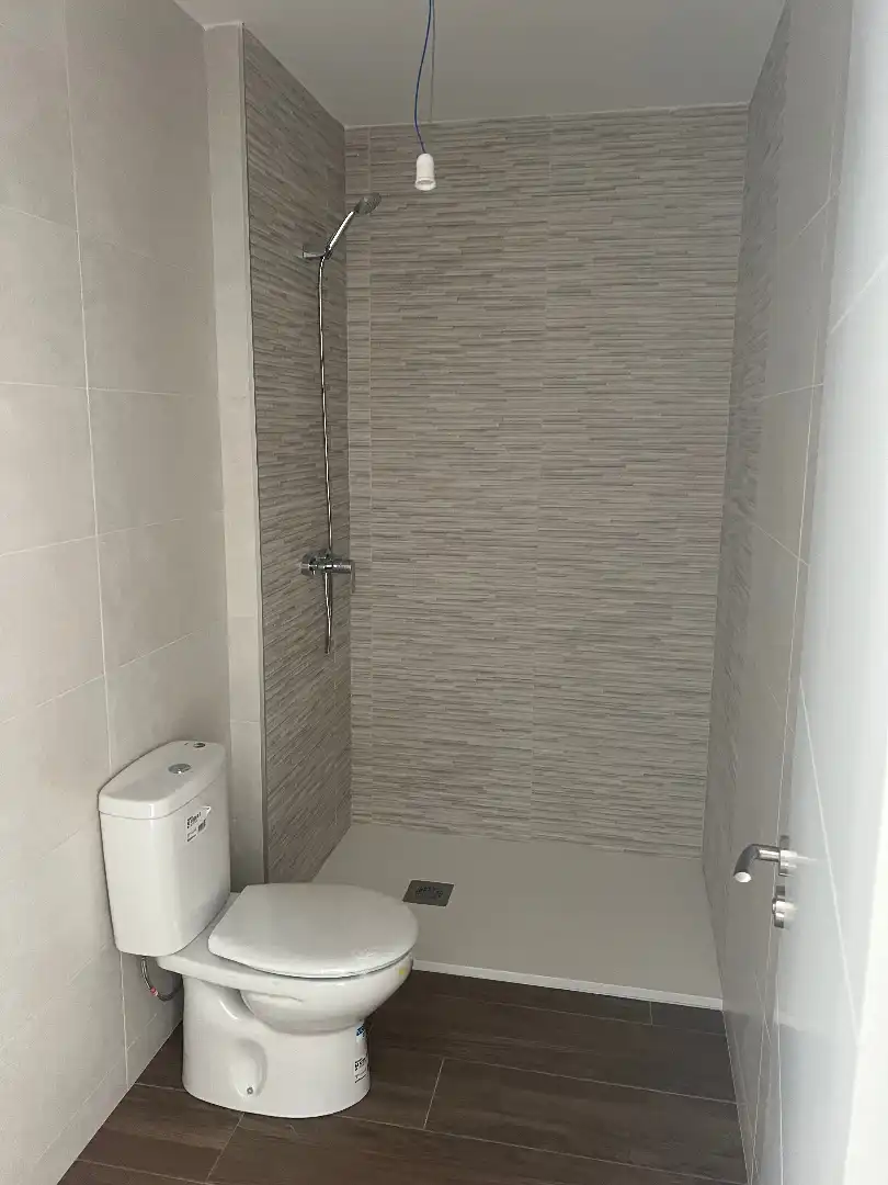 Baño de Casa adosada en venta en Encinillas, Segovia