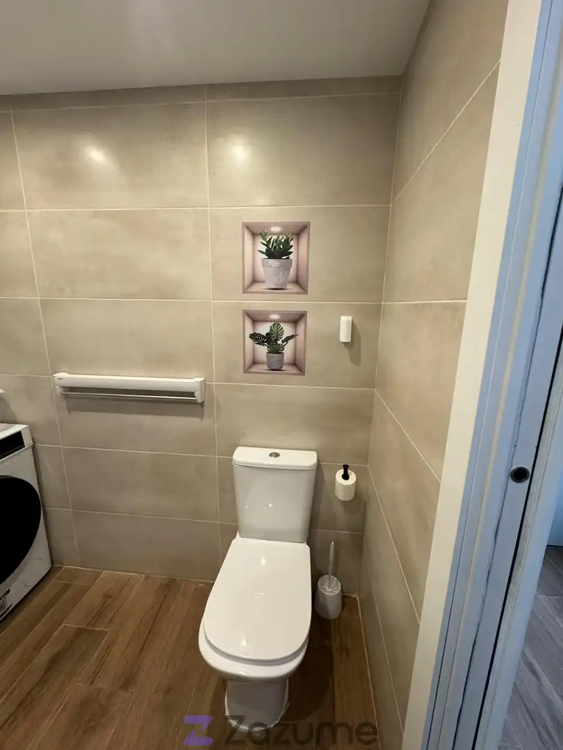 Baño de Apartamento de alquiler en Fuengirola con Aire acondicionado, Jardín privado y Amueblado