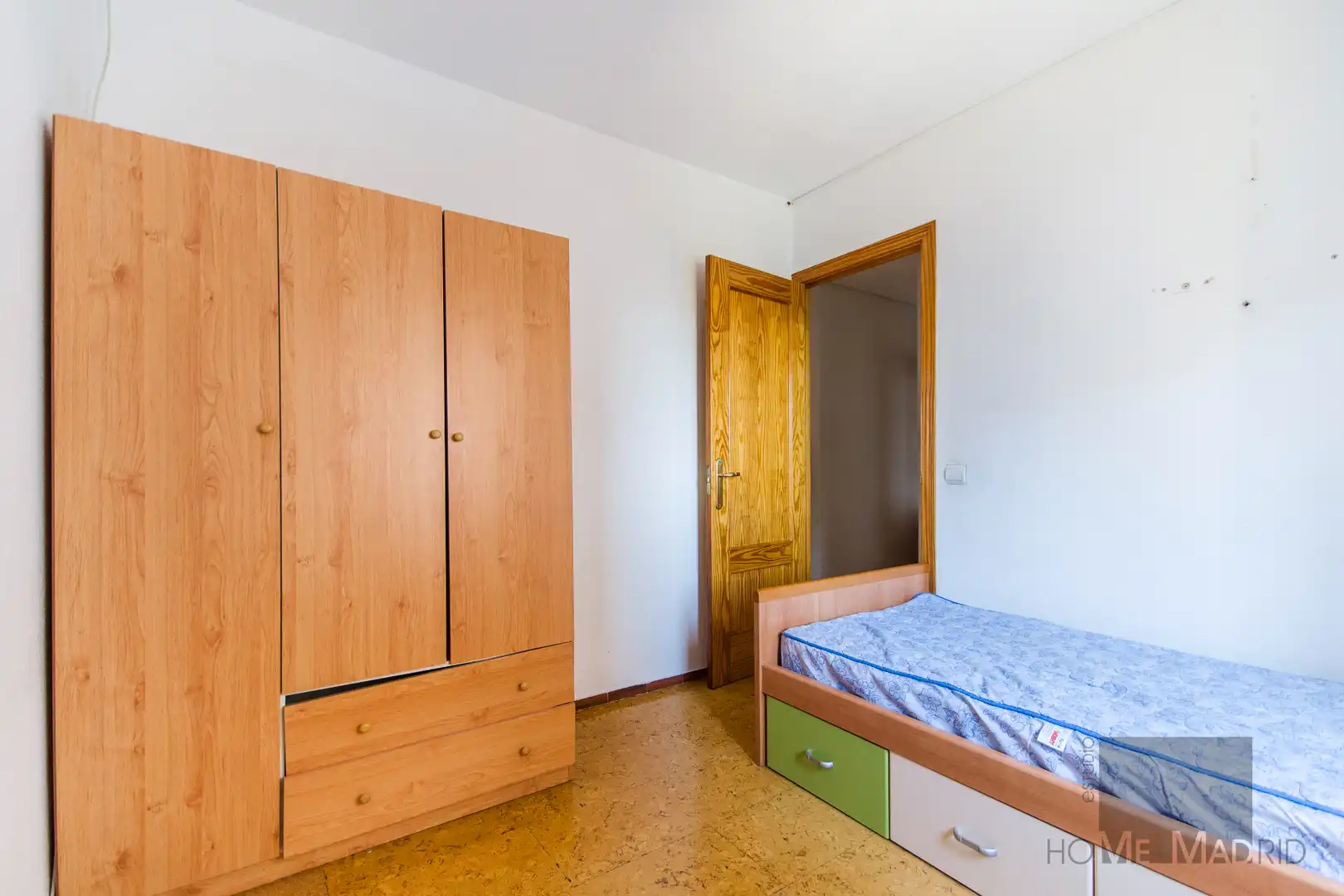 Habitación de Piso en venta en Coslada con Calefacción, Parquet y Terraza
