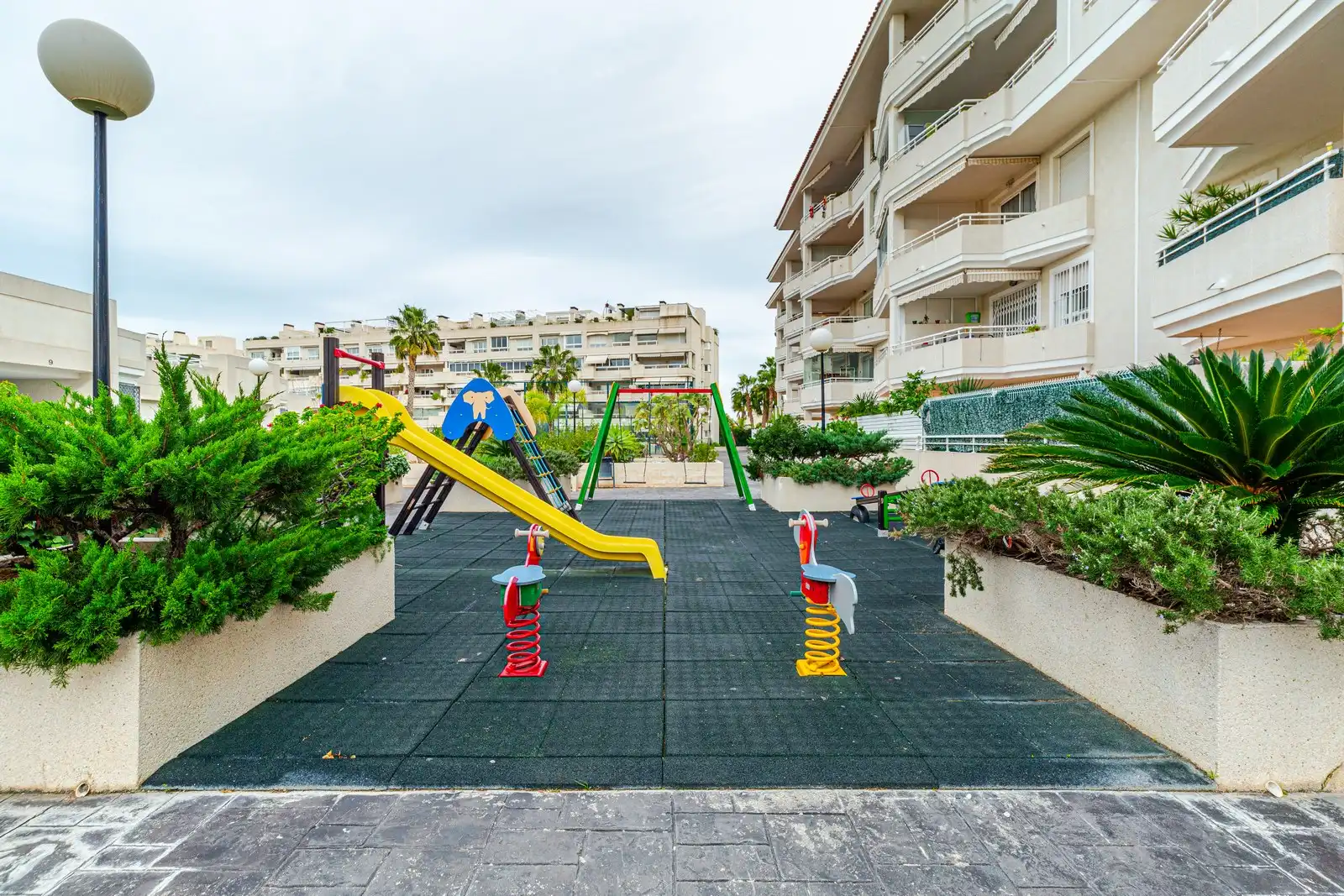 Aparcament de Pis en venda en Alicante / Alacant amb Aire condicionat, Traster i Balcó