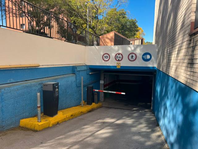 Garaje en Venta en Ronda de Ramón Otero Pedrayo, 24 en Els Canyars