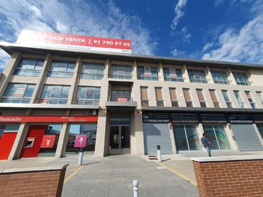 Local comercial en venda a PINO CTRAL, Nº 16 16