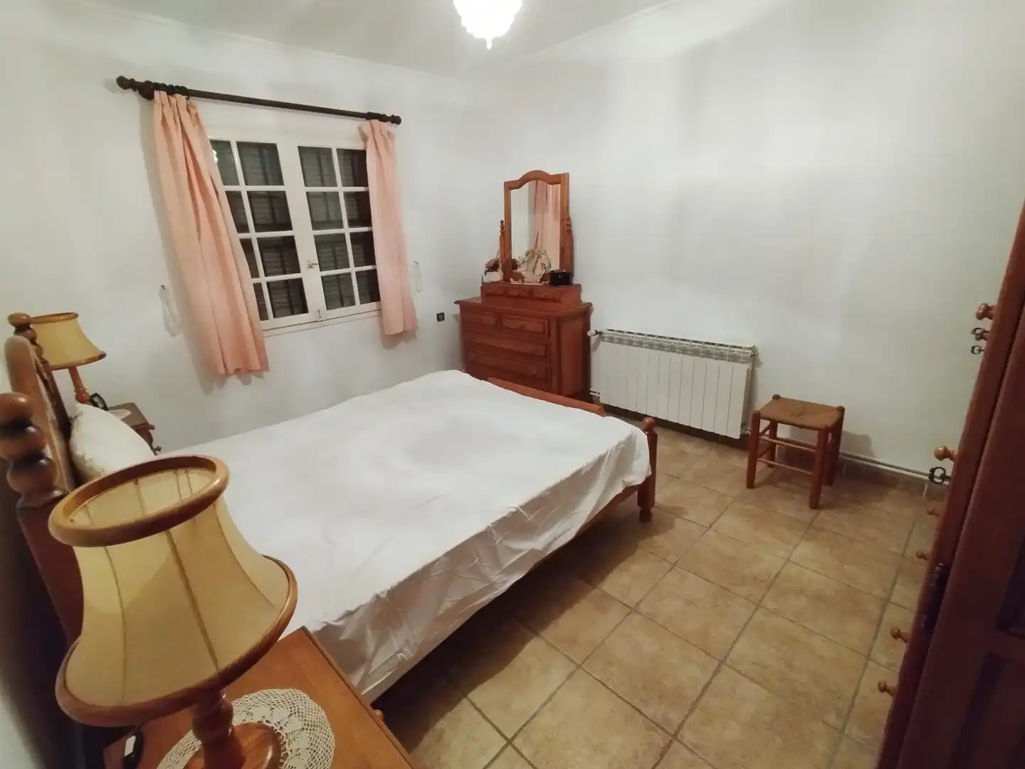 Habitación de Casa o chalet en venta en La Ràpita con Aire acondicionado, Calefacción y Jardín privado