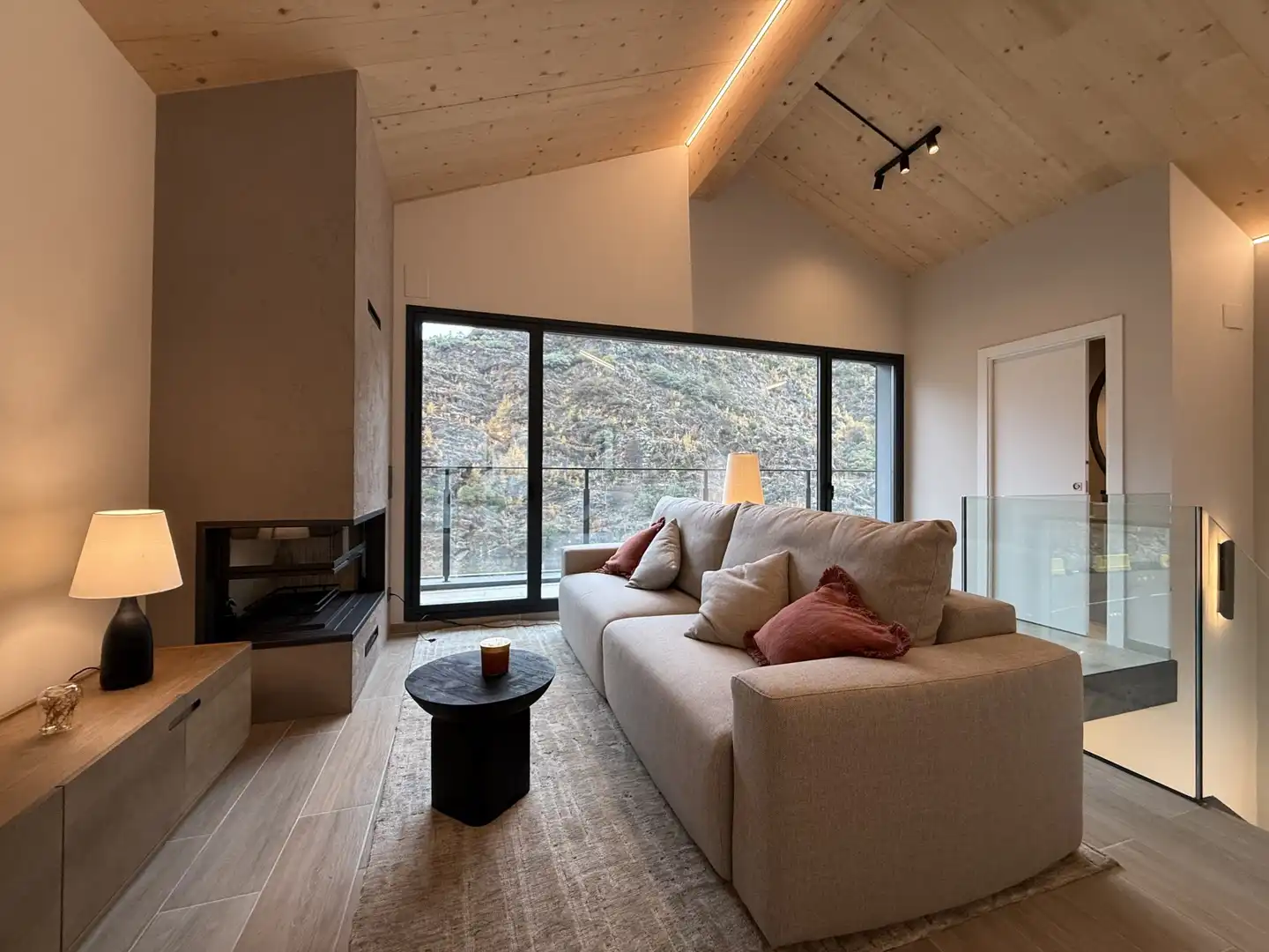 Casa con terraza en venta en Carretera de la Rabassa