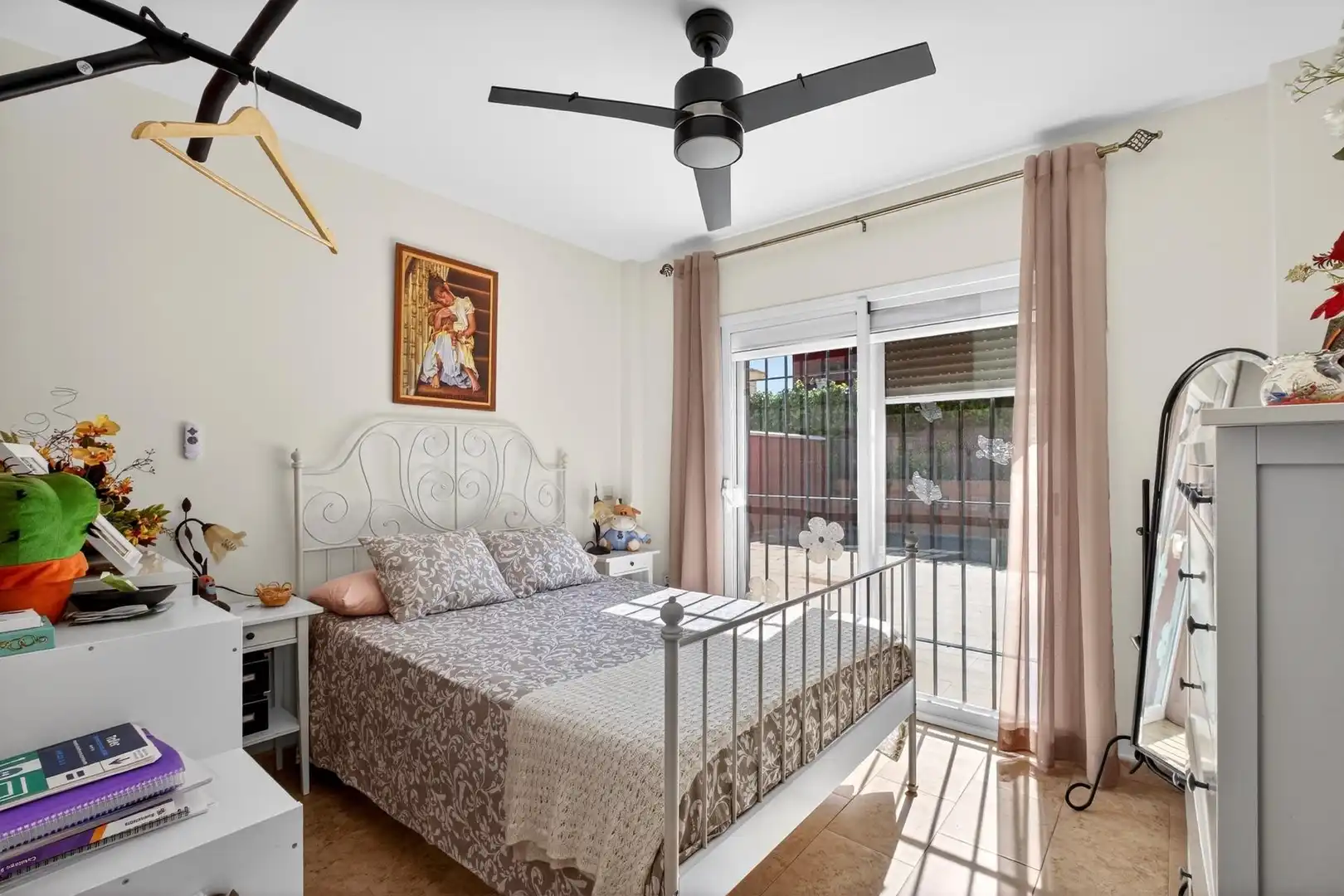 Bedroom of Detached homes for sale in Alhaurín de la Torre  with Air Conditioner, Storage room and Swimming Pool