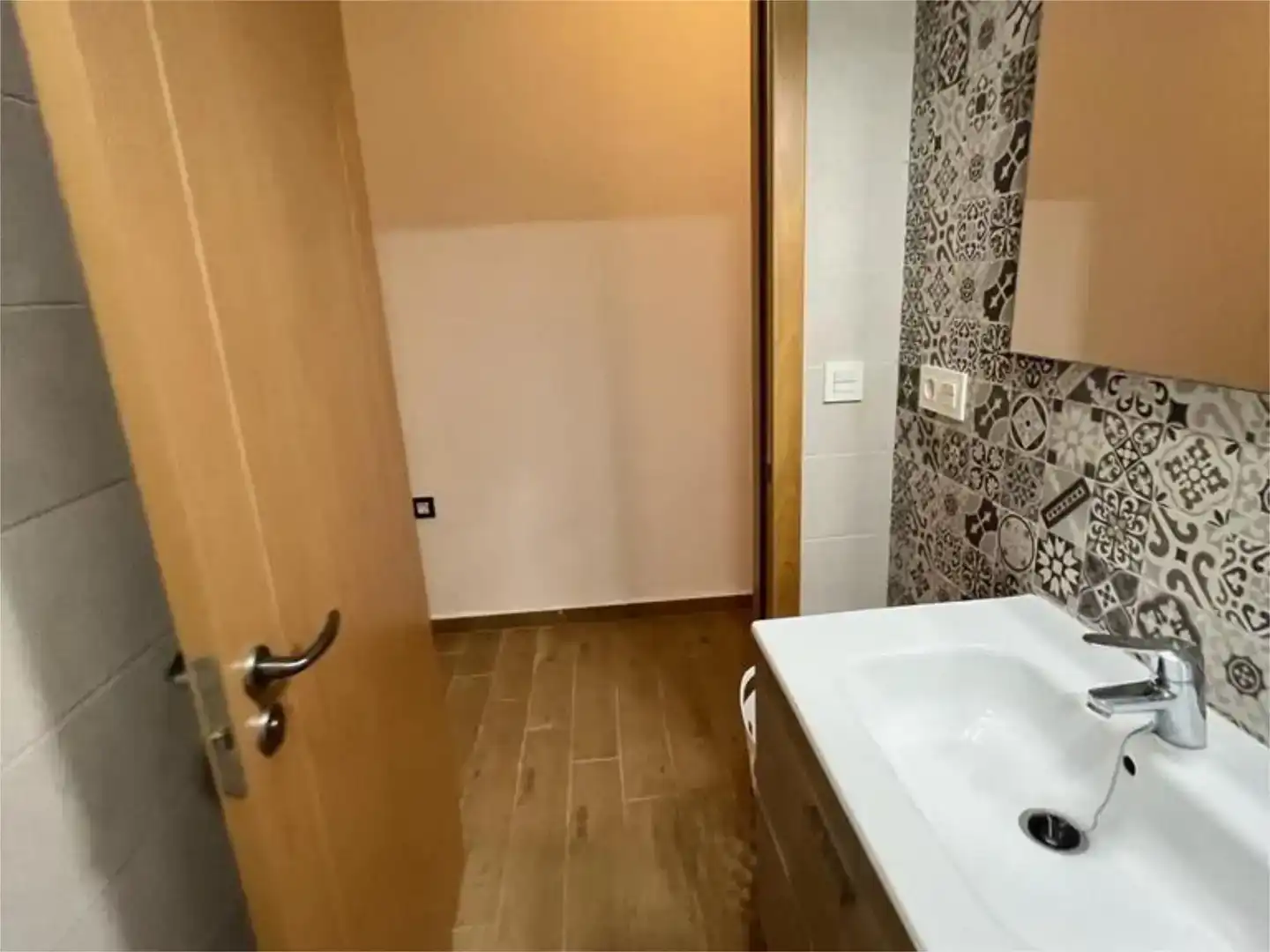 Bathroom of Flat for rent in Melilla  with Air Conditioner and Furnished