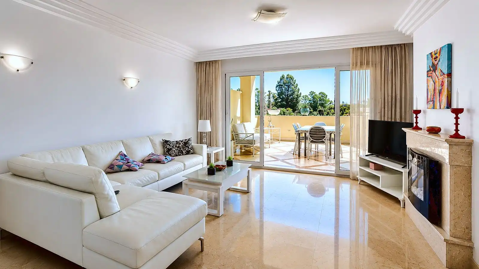 Apartment with pool for sale in Urbanizacion Majestic Hills 10, imagen 3