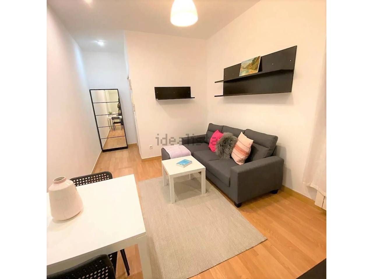 Sala d'estar de Estudi en venda en  Barcelona Capital amb Moblat