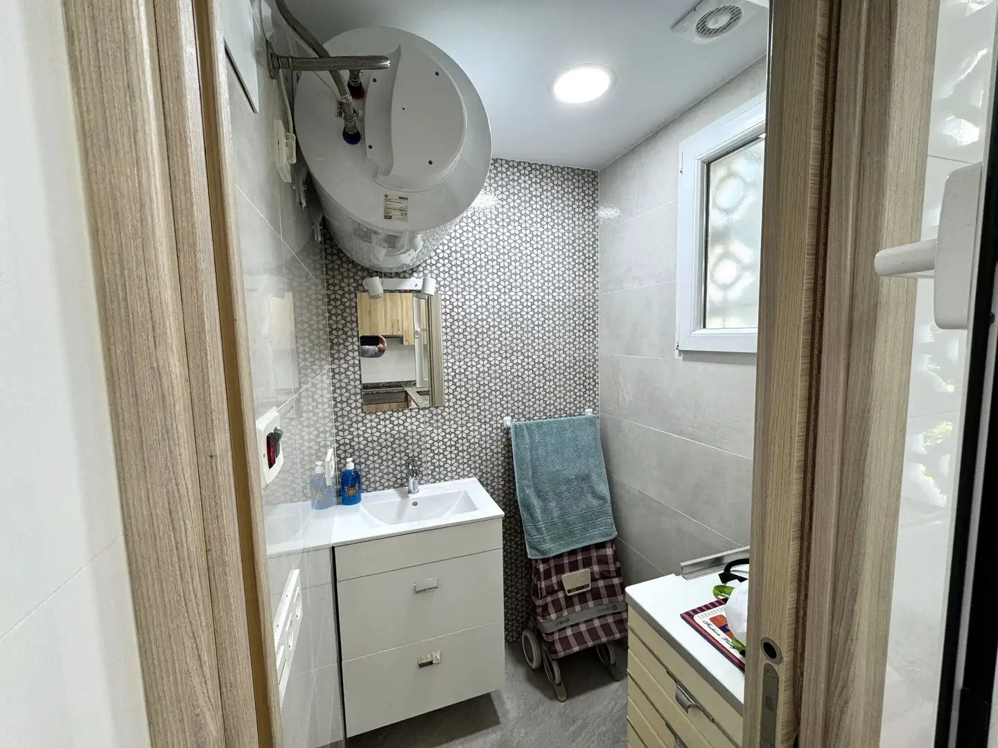 Badezimmer von Wohnungen zur Miete in Benidorm mit Klimaanlage, Heizung und Terrasse