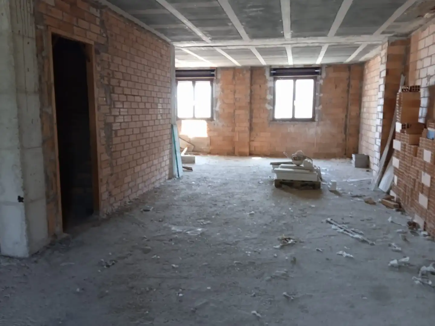 Chalet con jardín en venta en Avenida Reyes Católicos, imagen 3