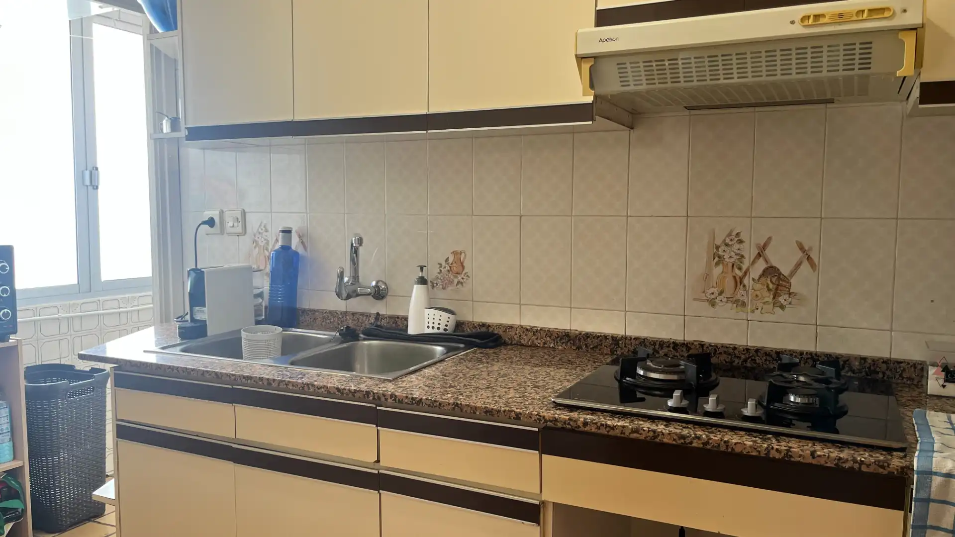 Kitchen of Flat for sale in Valencia  with Air Conditioner